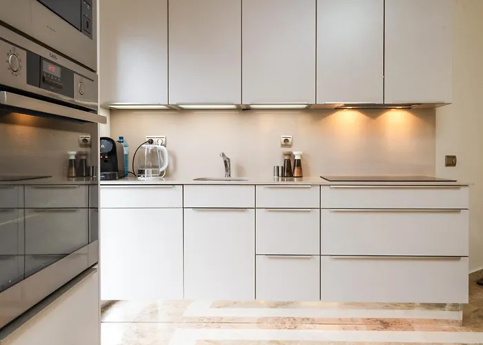 Spacious Four Bedroom In San Pedro *