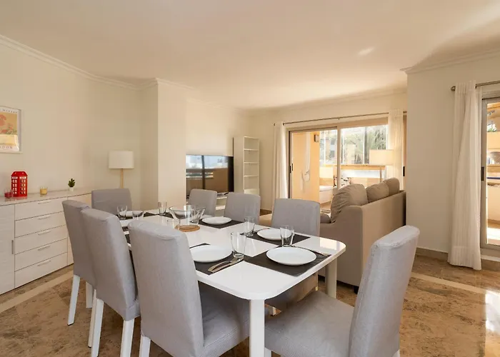 アパート Spacious Four Bedroom In San Pedro *
